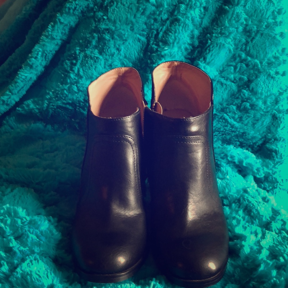 Zip up leather booties